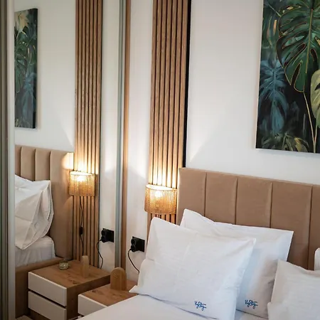 Oasis 47 In Odyssey Spa&pool-parking