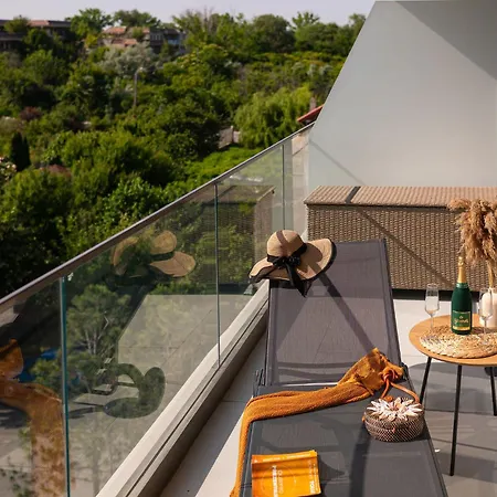 Apartament Oasis 47 In Odyssey Spa&pool-parking Mamaja