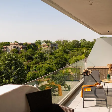 Oasis 47 In Odyssey Spa&pool-parking Apartment *