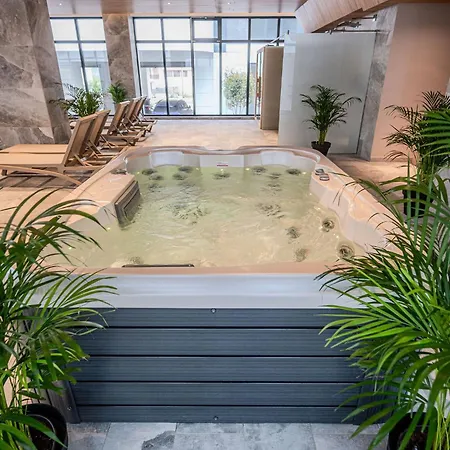 Oasis 47 In Odyssey Spa&pool-parking Apartament *