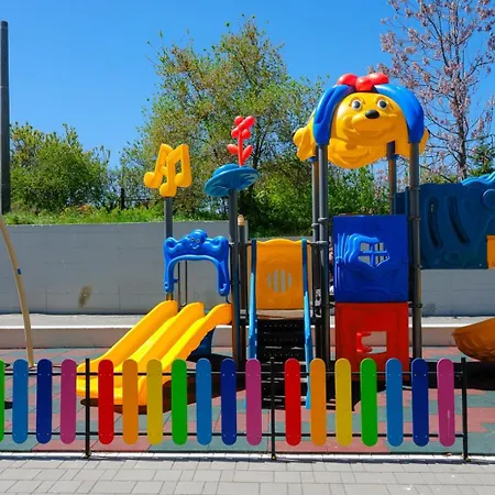 Apartament Oasis 47 In Odyssey Spa&pool-parking Mamaja