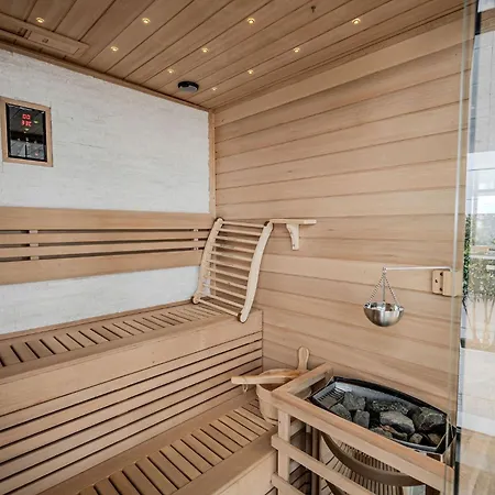 Oasis 47 In Odyssey Spa&pool-parking *